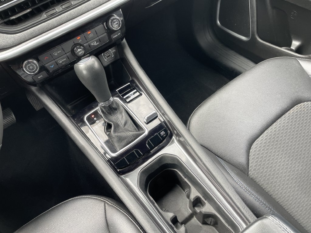 Used 2024 Jeep Compass Latitude AWD/4WD image 21