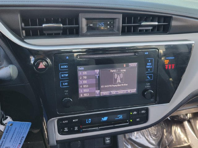 Used 2019 Toyota Corolla LE FWD image 11