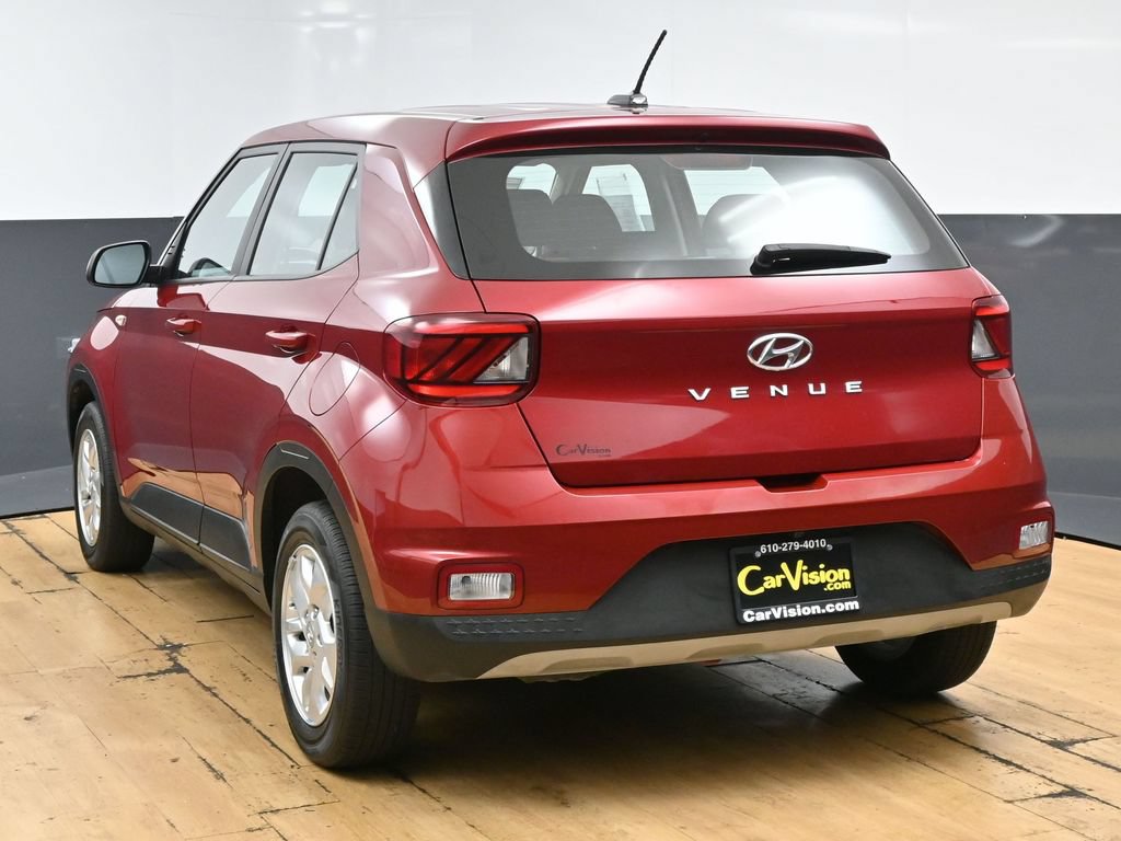 Used 2025 Hyundai Venue SE FWD image 7