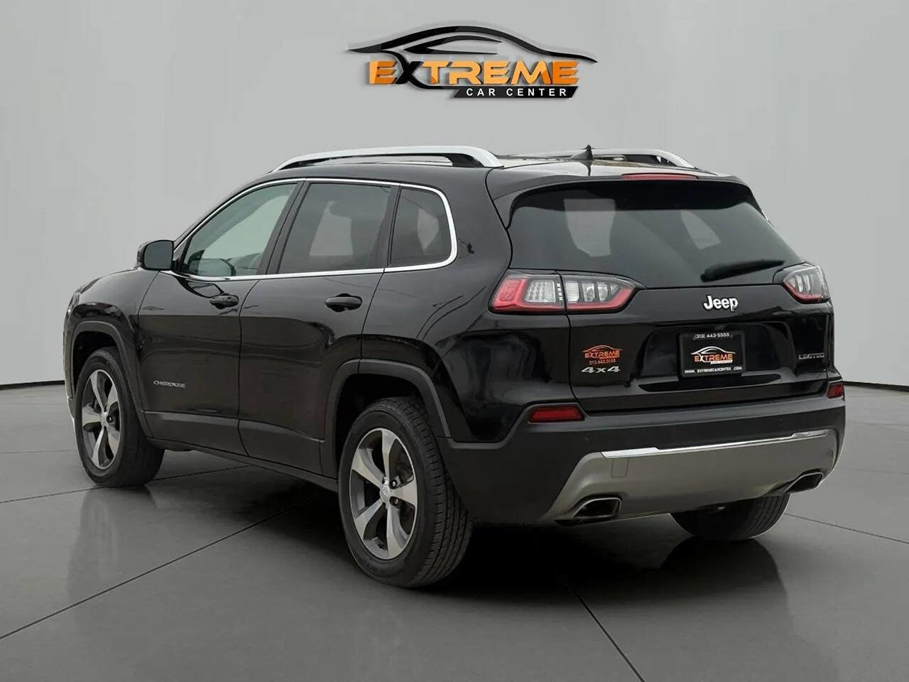 Used 2019 Jeep Cherokee Limited image 4