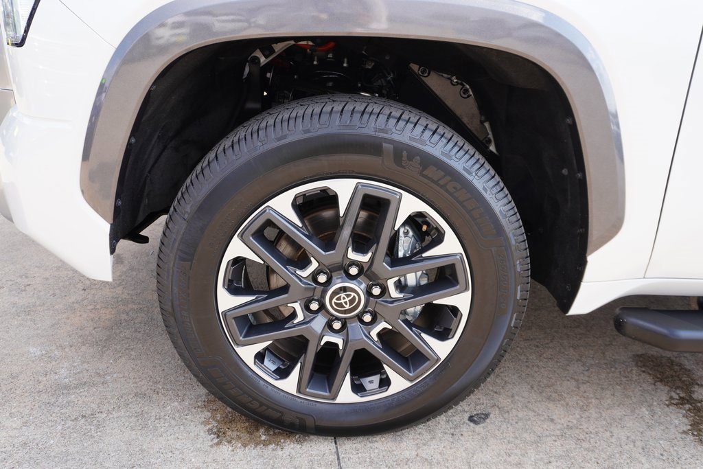 Used 2024 Toyota Tundra Limited image 29