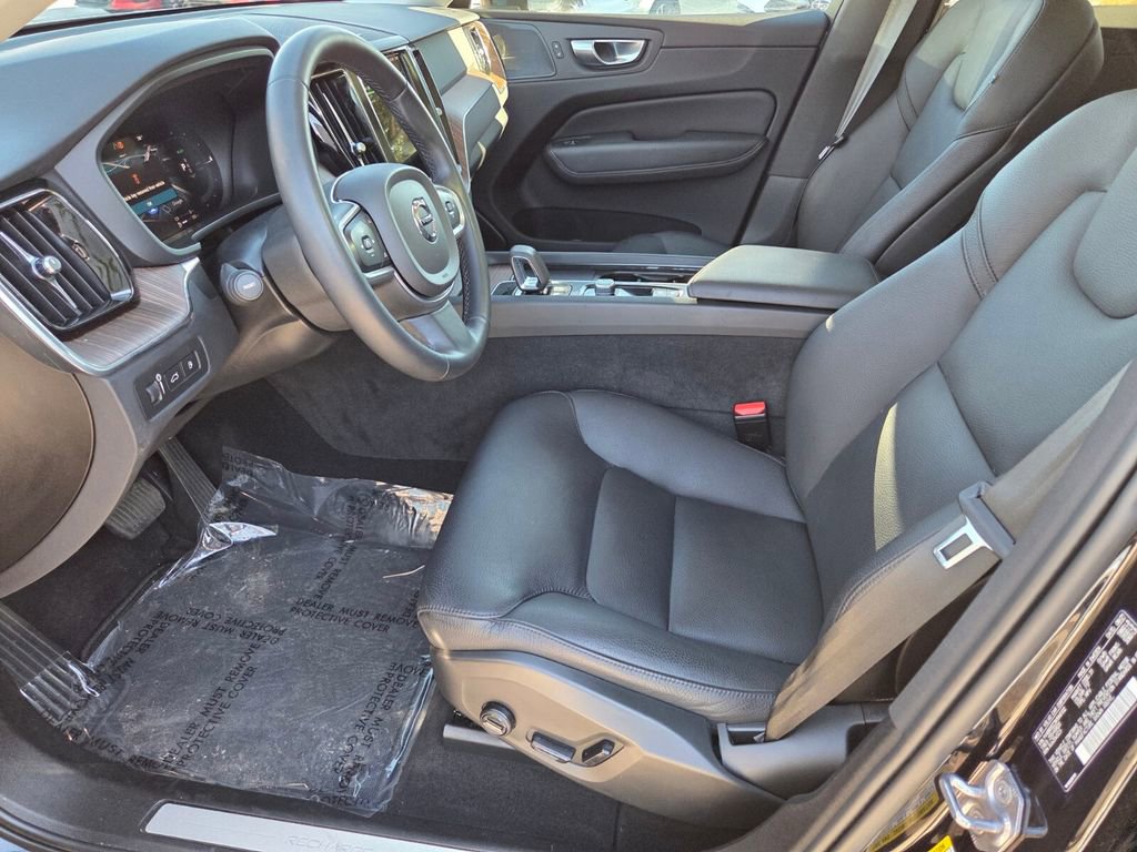 Used 2022 Volvo XC60 T8 Inscription Expression w/ Advanced Package image 22