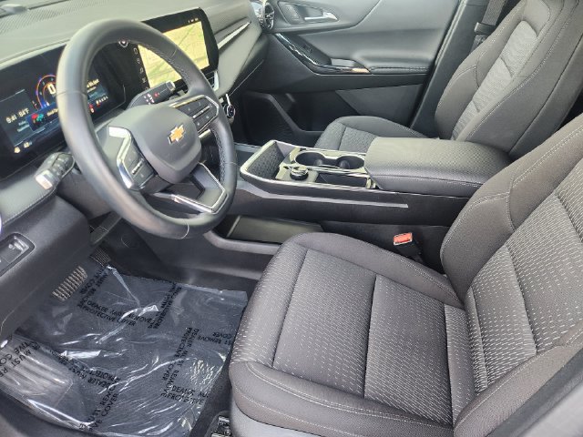 Used 2026 Chevrolet Equinox LT FWD image 4