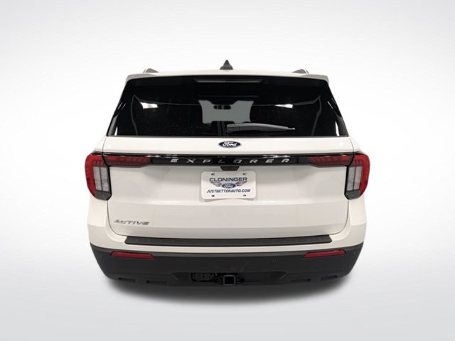 New 2027 Ford Explorer Active RWD image 7