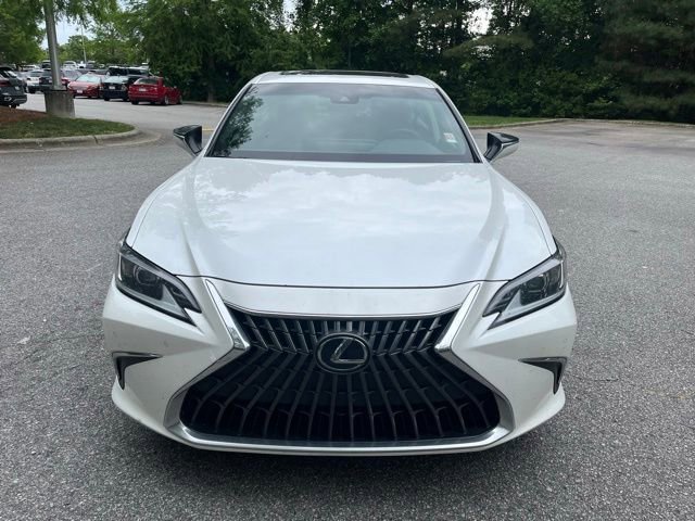 Used 2023 Lexus ES 300h w/ Premium Package FWD image 3