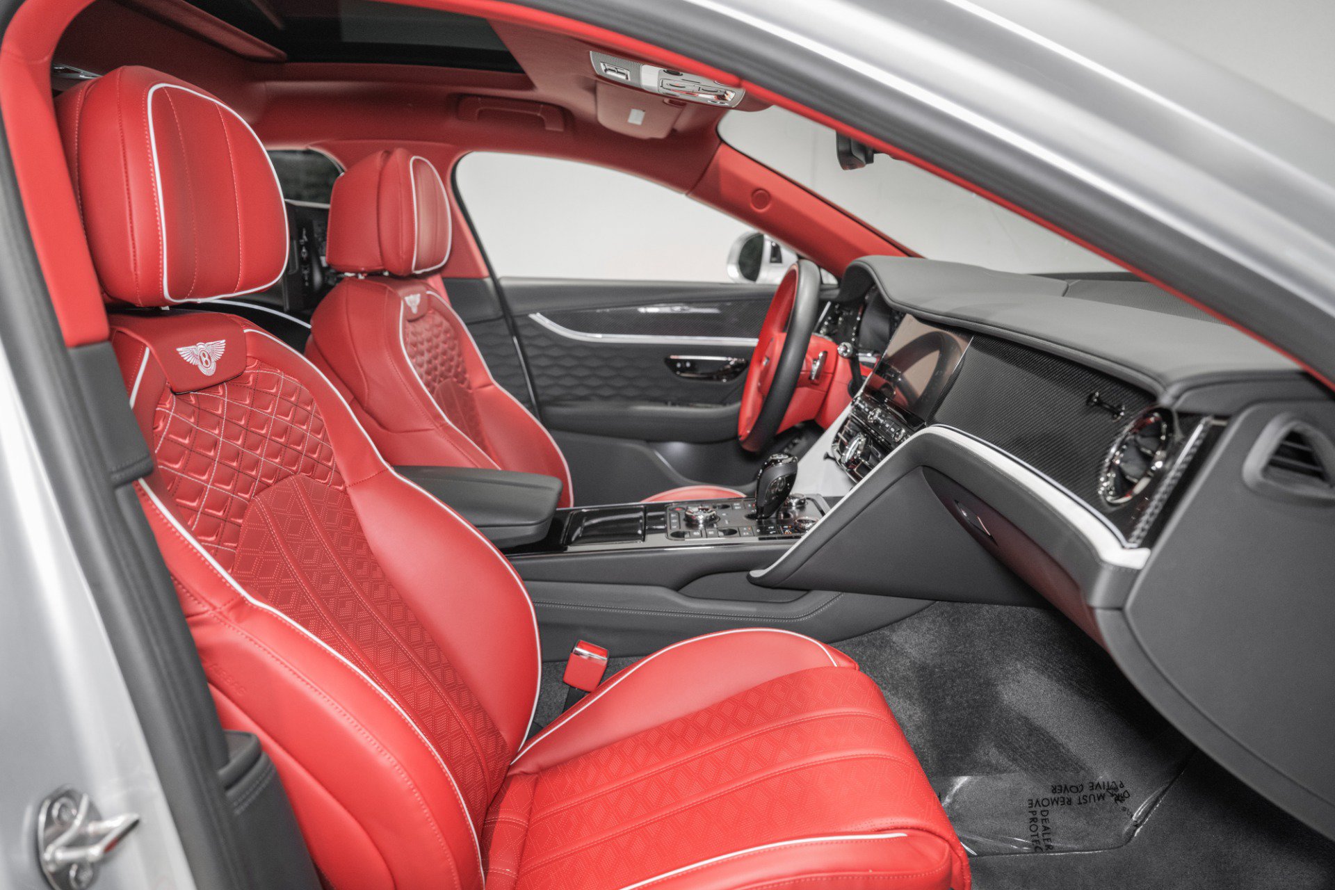 Used 2025 Bentley Flying Spur Plug-In Hybrid AWD/4WD image 2