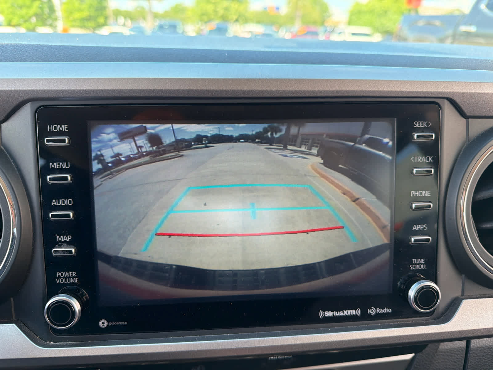 Used 2020 Toyota Tacoma SR5 RWD image 23