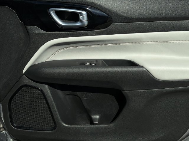 Used 2024 Jeep Compass Limited AWD/4WD image 35