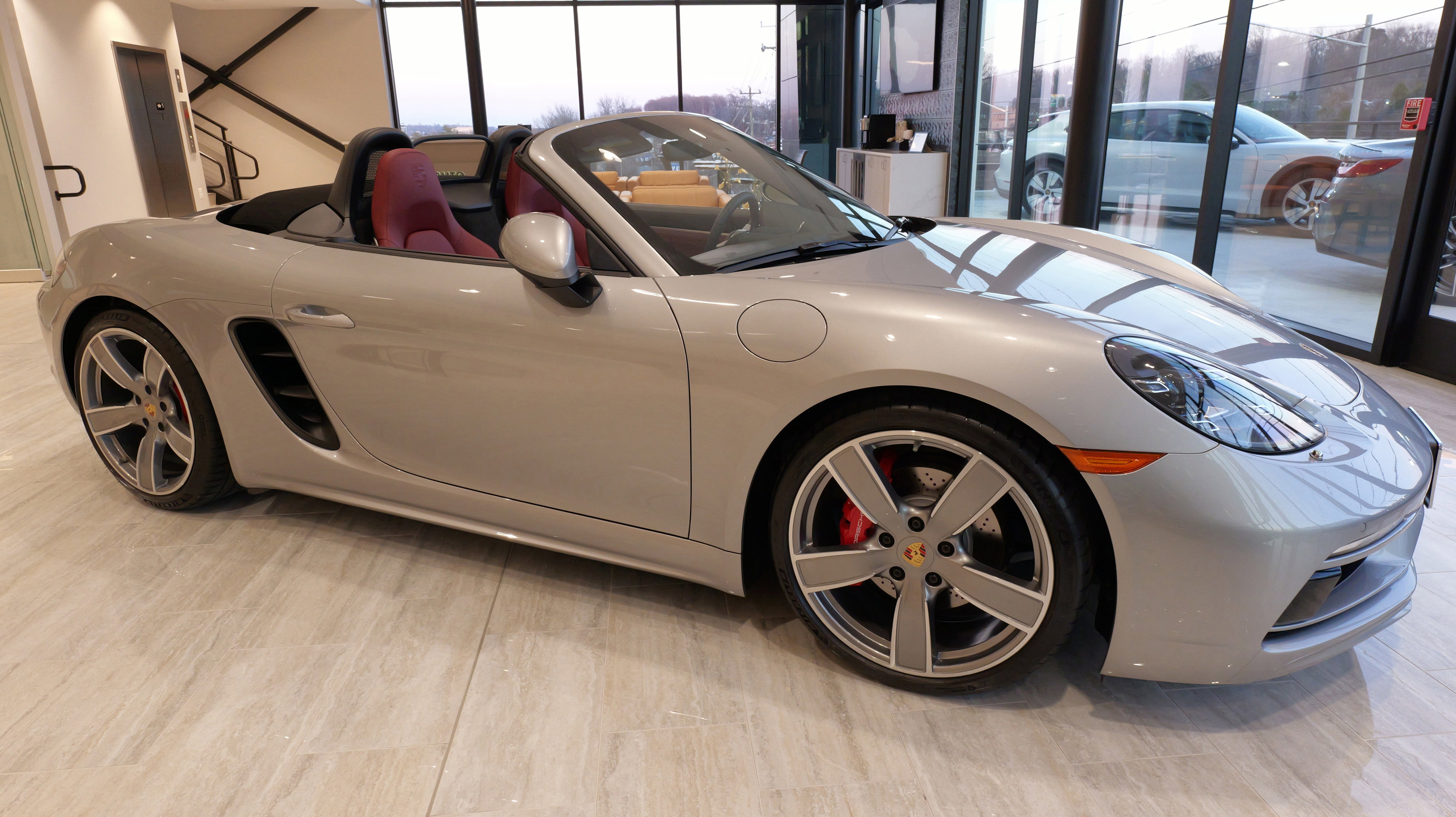 Used 2024 Porsche 718 Boxster S image 6