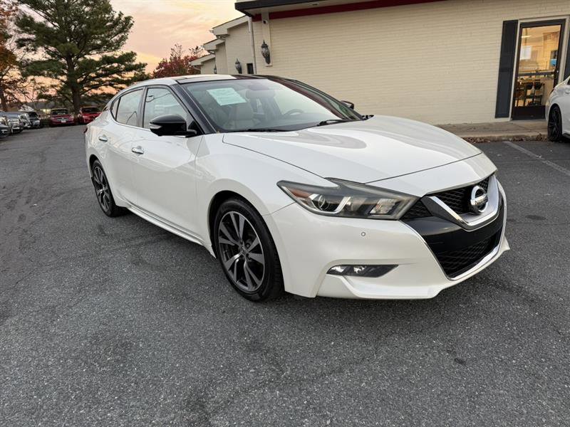 Used 2016 Nissan Maxima Platinum image 3
