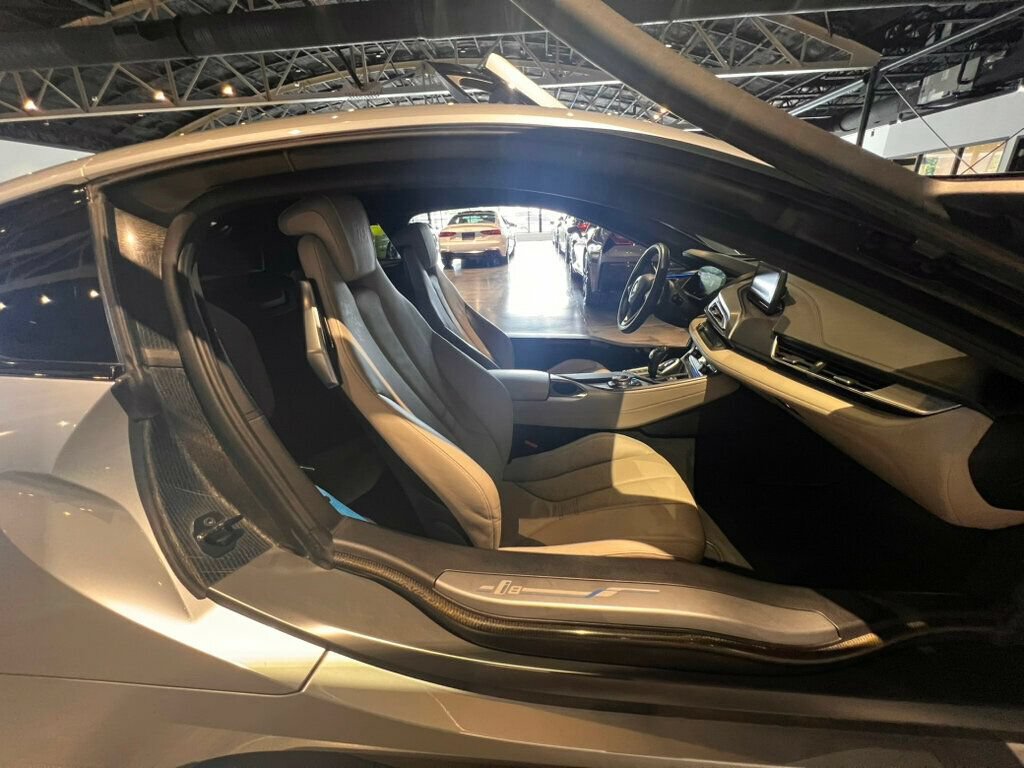Used 2014 BMW i8 AWD/4WD image 25