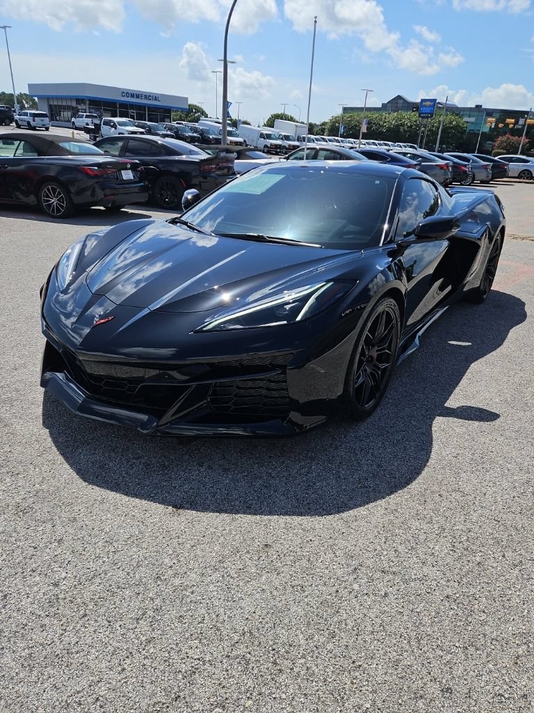 Used 2023 Chevrolet Corvette Z06 w/ Engine Appearance Package RWD image 3