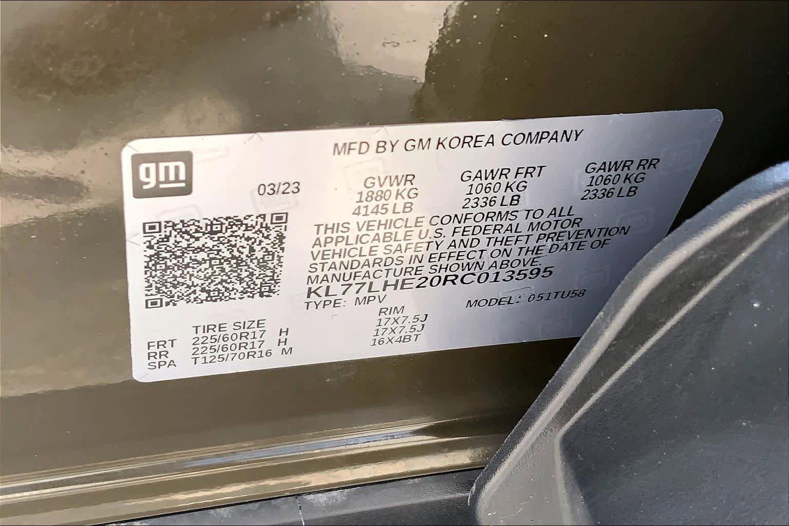Used 2024 Chevrolet Trax LT w/ Sunroof Package FWD image 37
