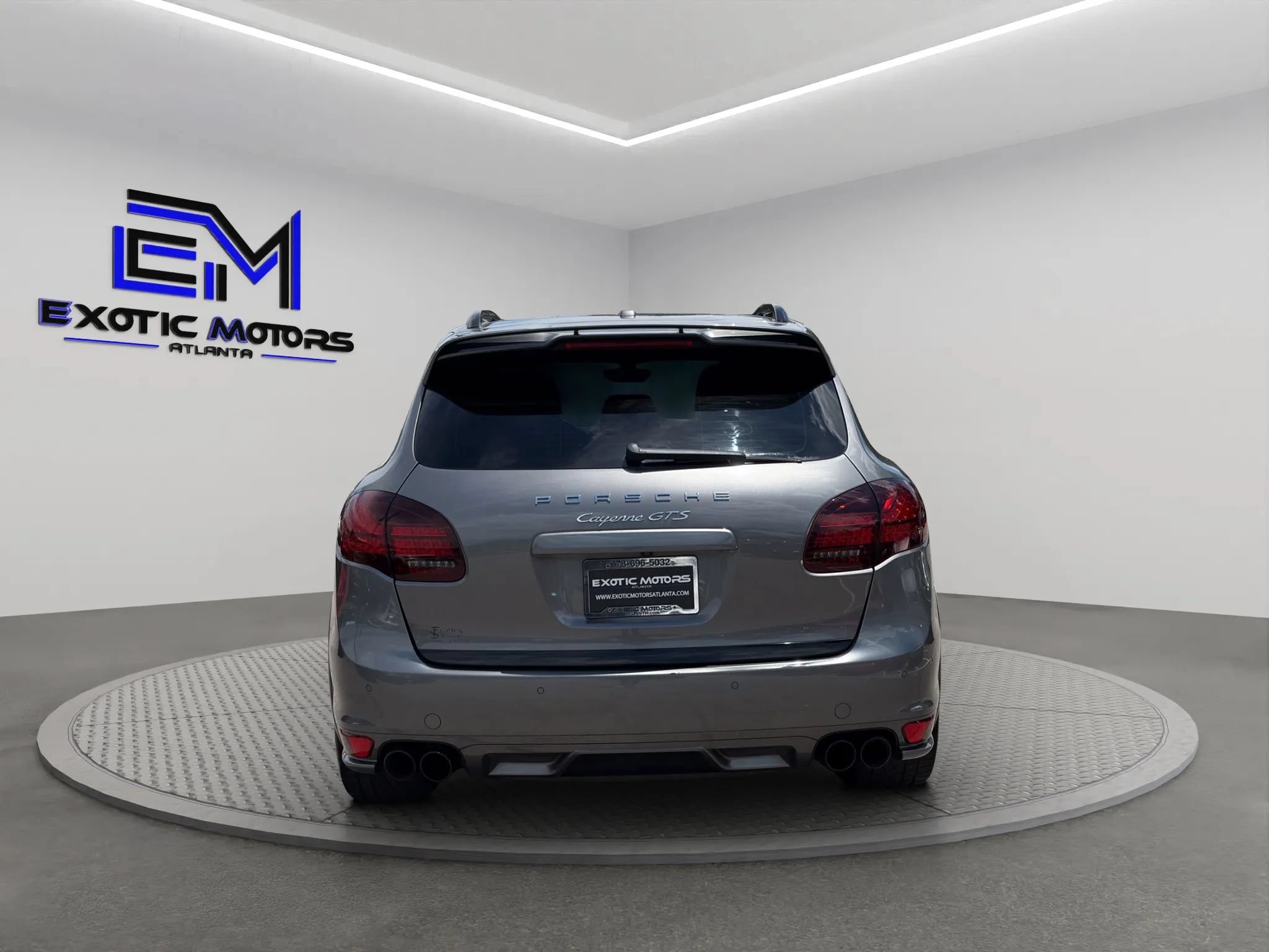 Used 2013 Porsche Cayenne GTS AWD/4WD image 4