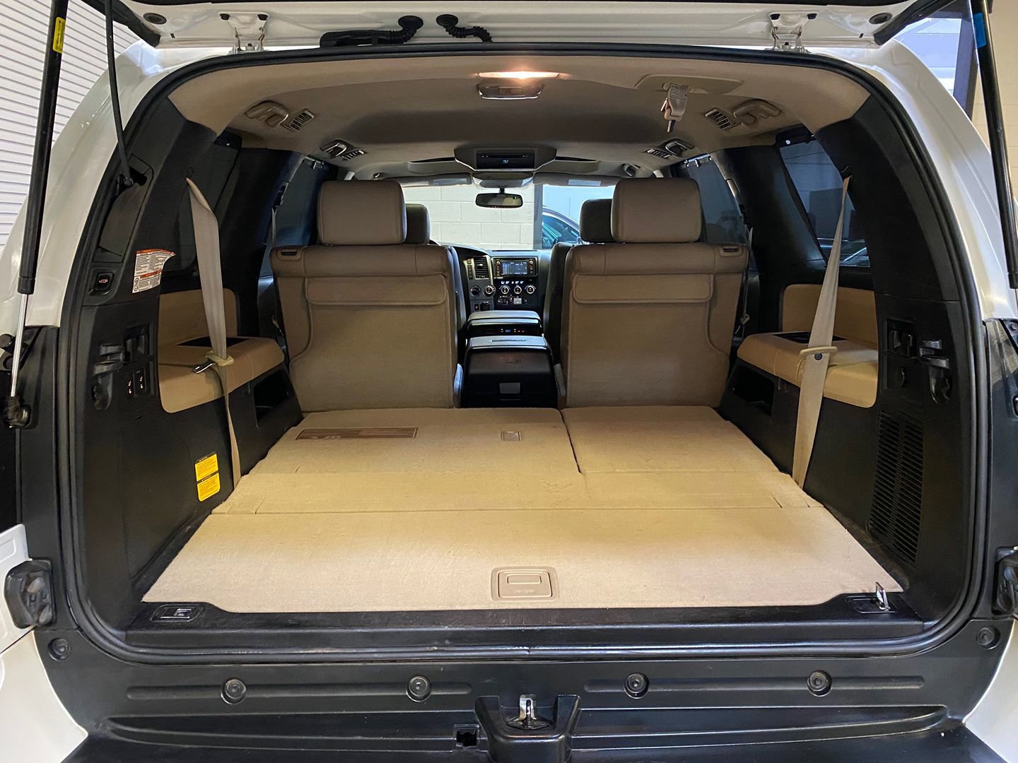 Used 2014 Toyota Sequoia Platinum AWD/4WD image 19