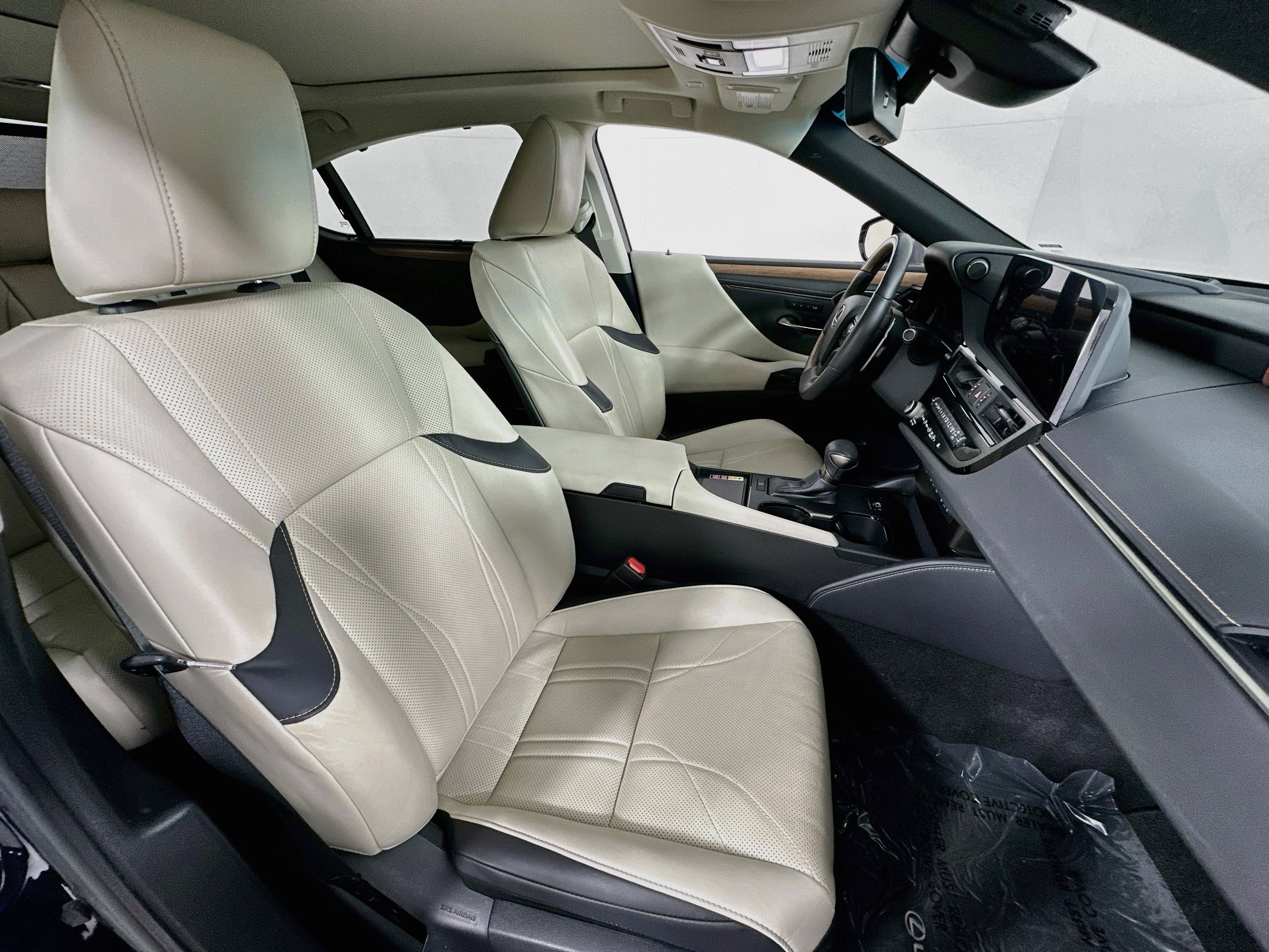 Used 2023 Lexus ES 350 Ultra Luxury w/ Accessory Package (Z1) FWD image 28