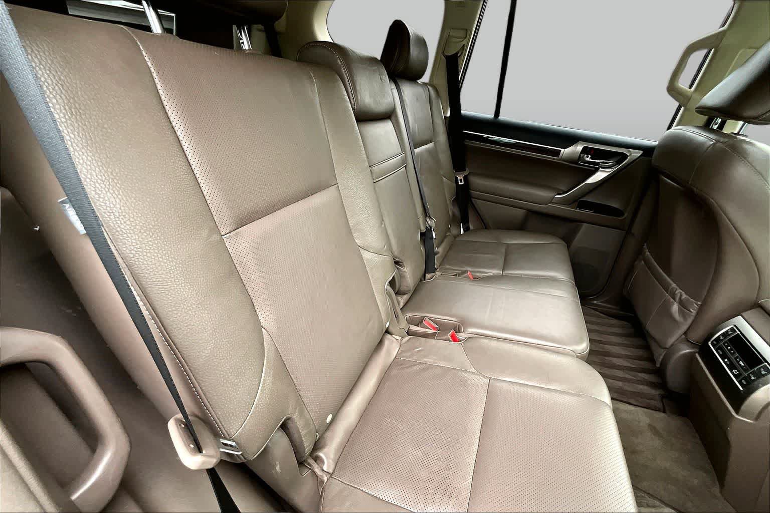 Used 2015 Lexus GX 460 w/ Premium Package AWD/4WD image 20