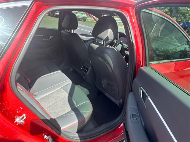 Used 2021 Hyundai Sonata SEL Plus w/ Preferred Accessory Package image 9