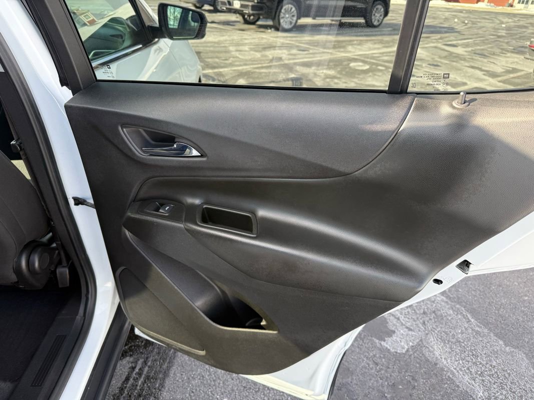 Used 2021 Chevrolet Equinox LT image 17