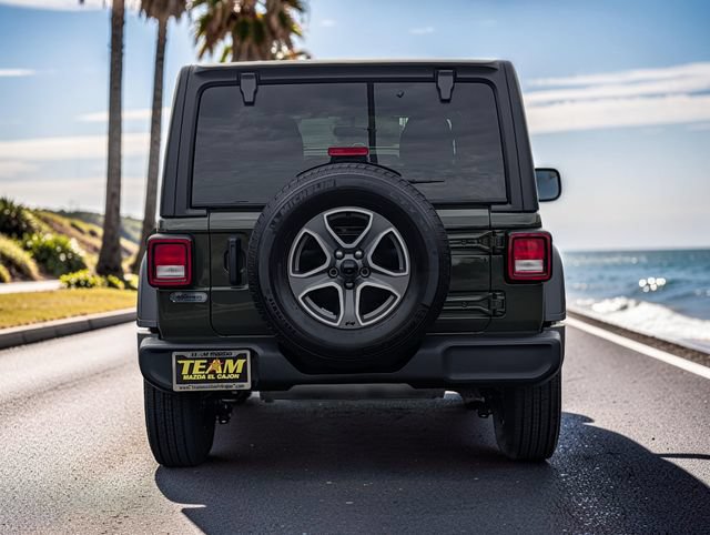 Used 2022 Jeep Wrangler Unlimited Sport AWD/4WD image 6