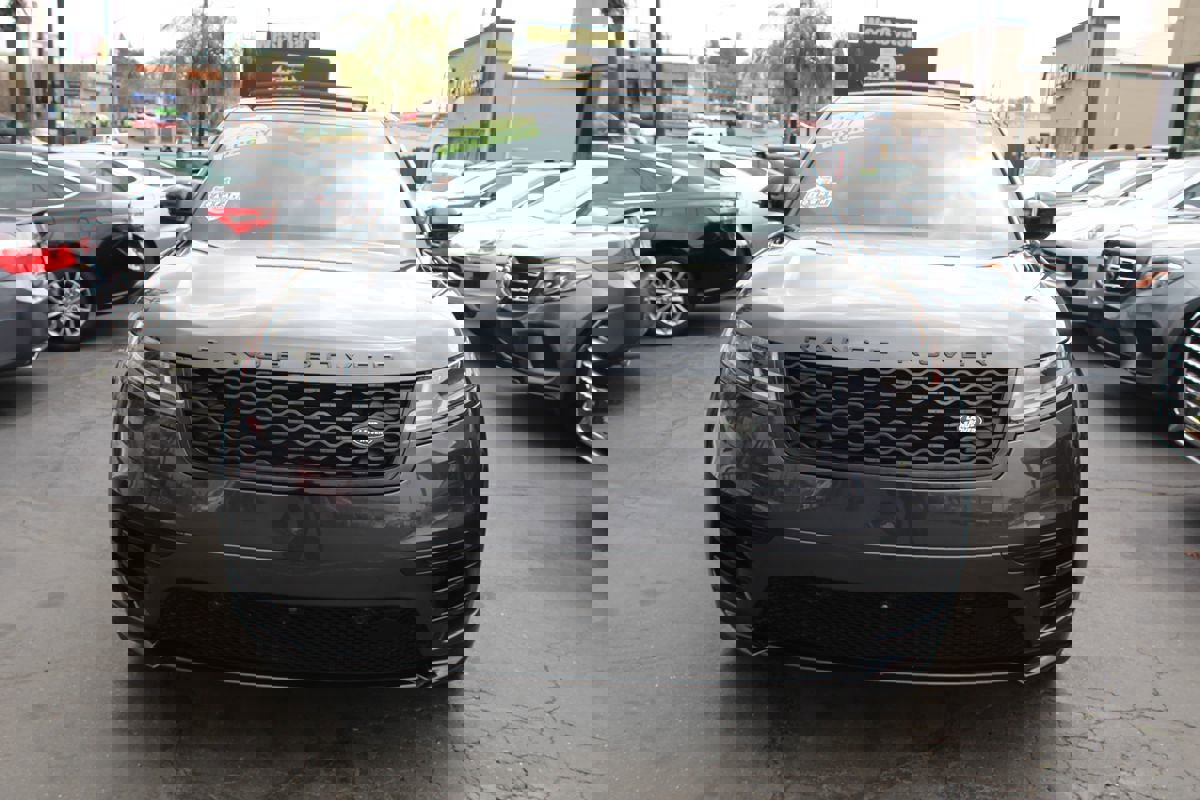 Used 2021 Land Rover Range Rover Velar R-Dynamic S image 3