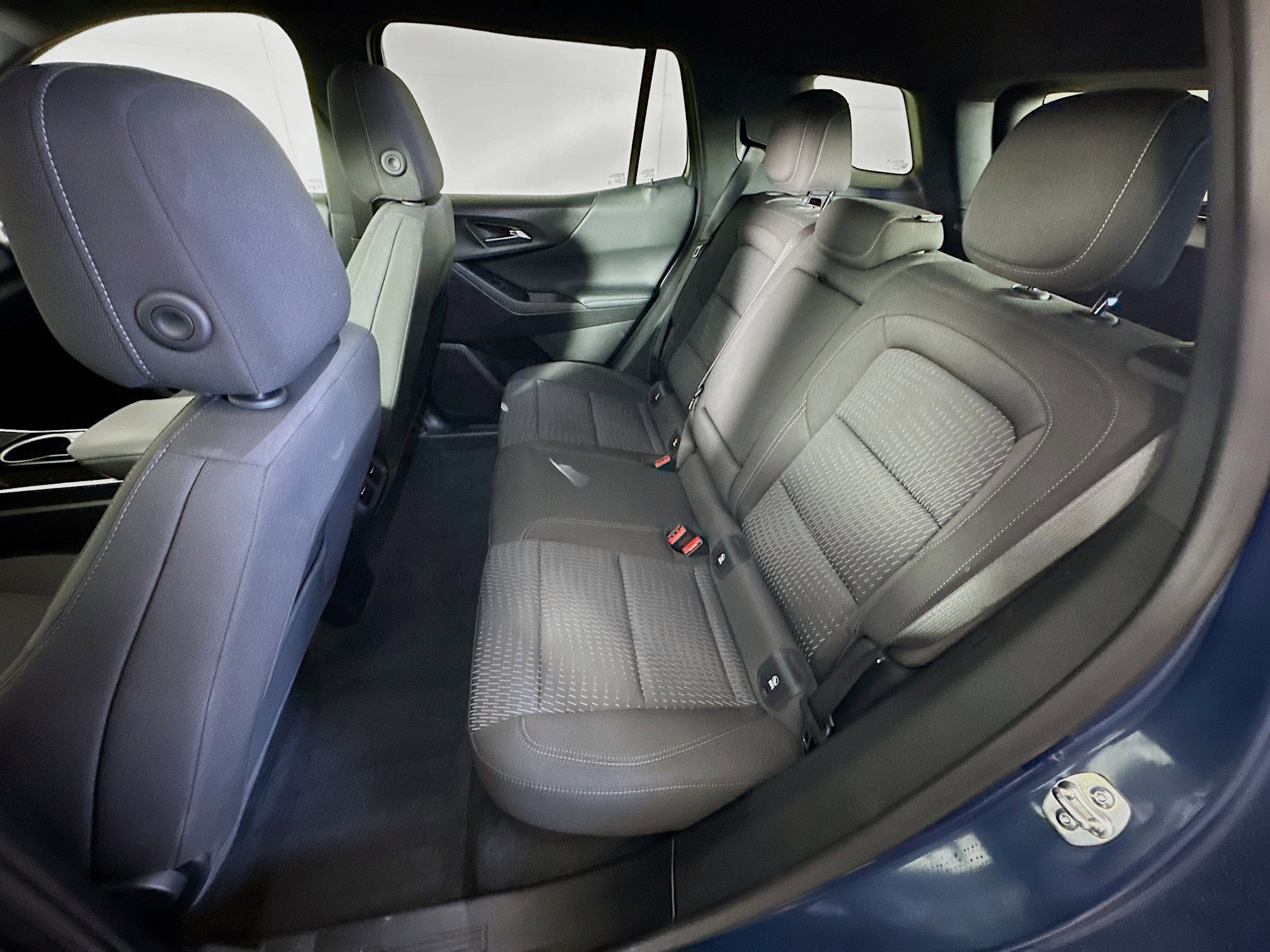 Used 2025 Chevrolet Equinox LT image 27