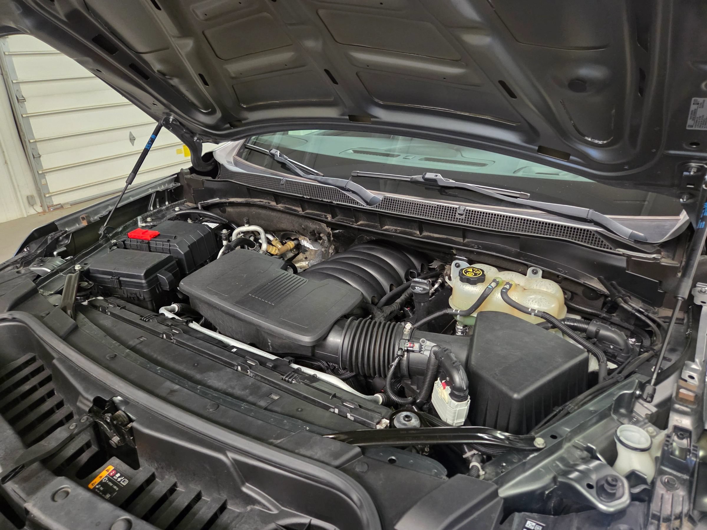 Used 2023 Chevrolet Suburban Premier RWD image 46