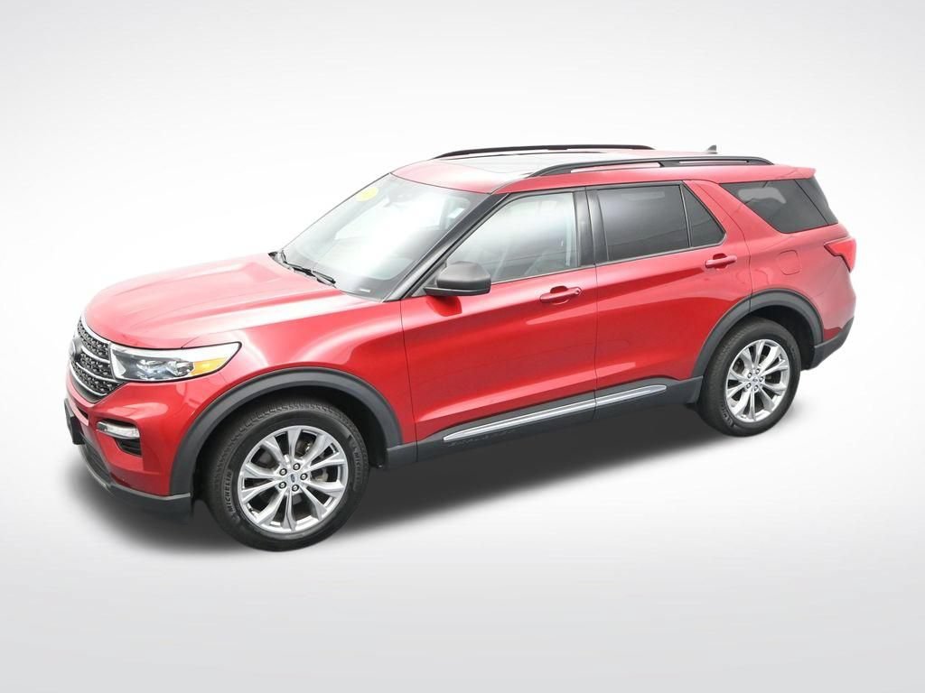 Used 2022 Ford Explorer XLT w/ Equipment Group 202A AWD/4WD image 22