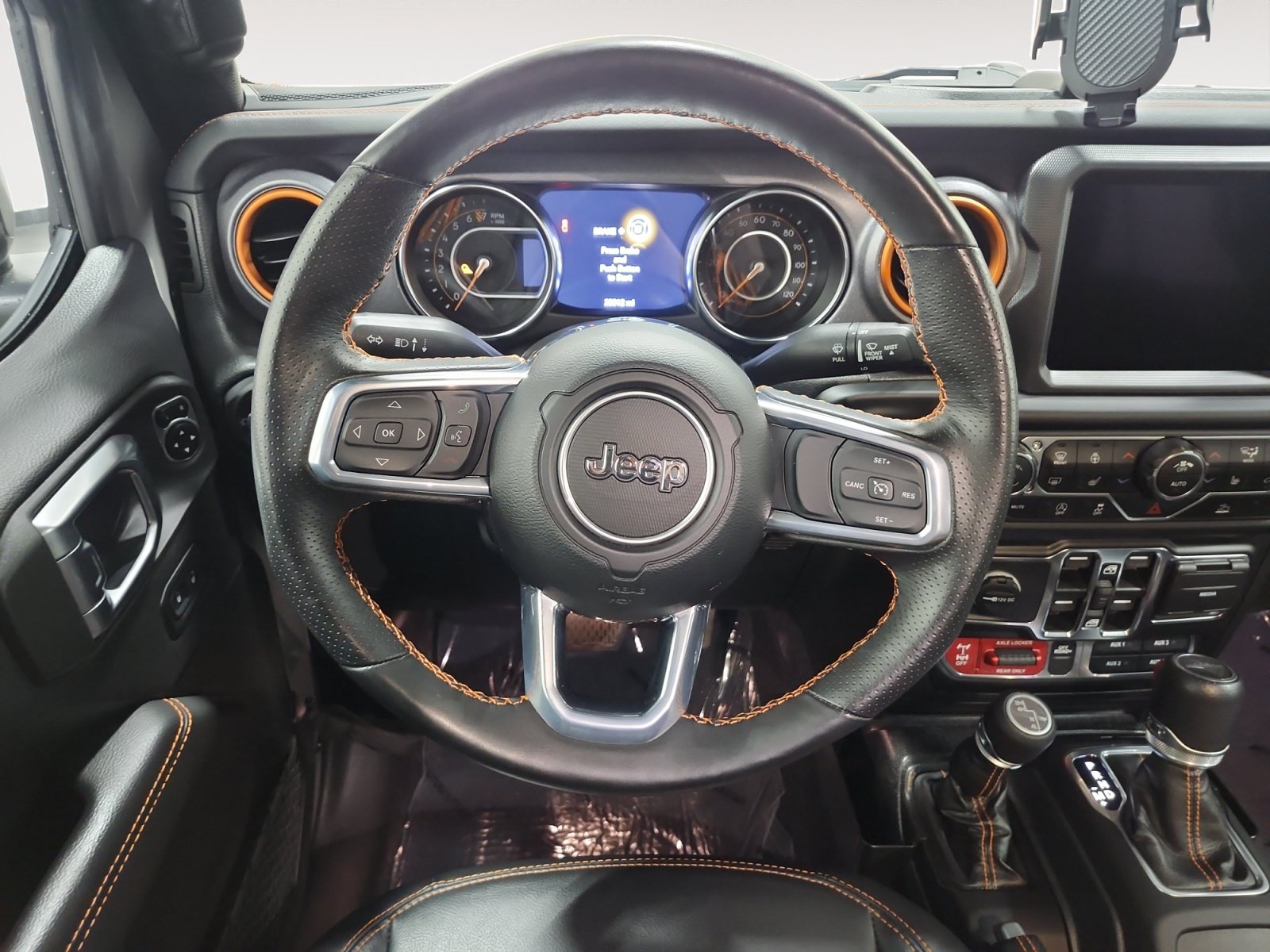 Used 2023 Jeep Gladiator Mojave w/ Cold Weather Group AWD/4WD image 12
