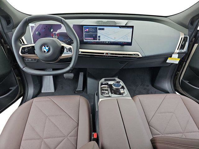 New 2026 BMW iX xDrive60 w/ Premium Package image 9