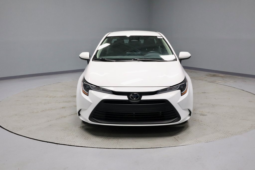 Used 2024 Toyota Corolla LE image 6