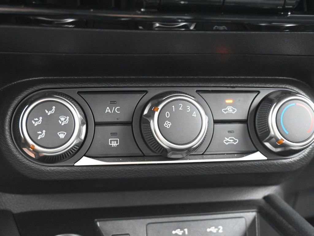 Used 2025 Nissan Kicks SV image 22