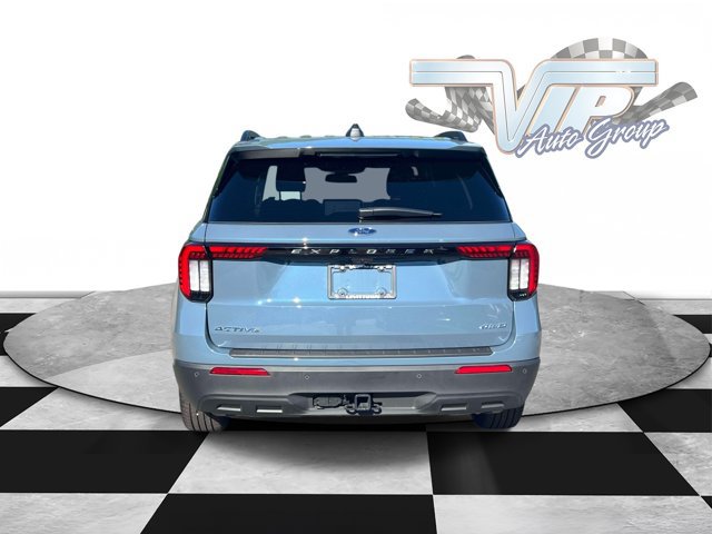 Used 2026 Ford Explorer Active AWD/4WD image 7