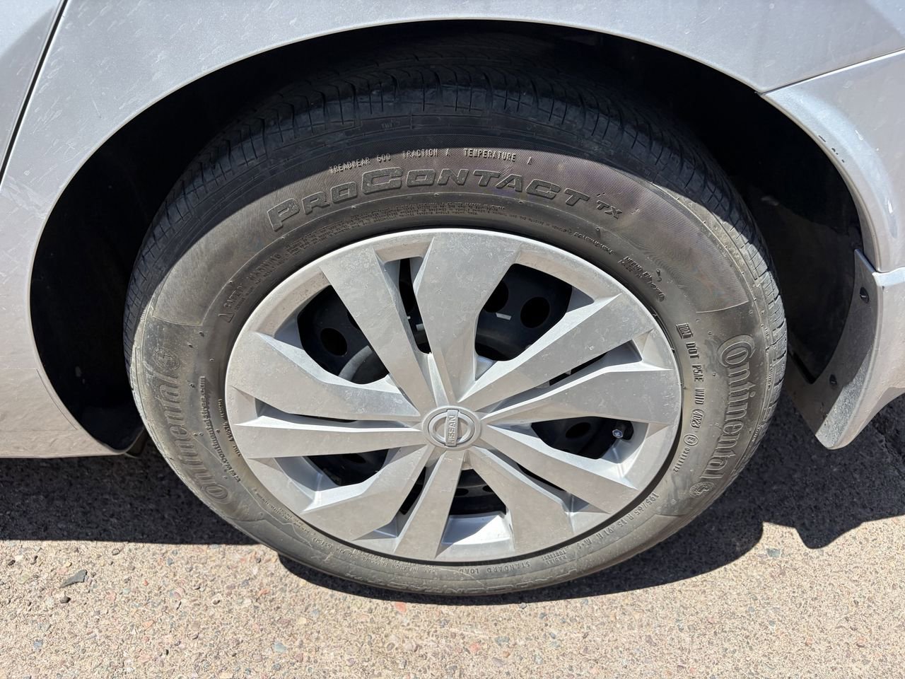 Used 2024 Nissan Versa S w/ Trunk Package FWD image 5