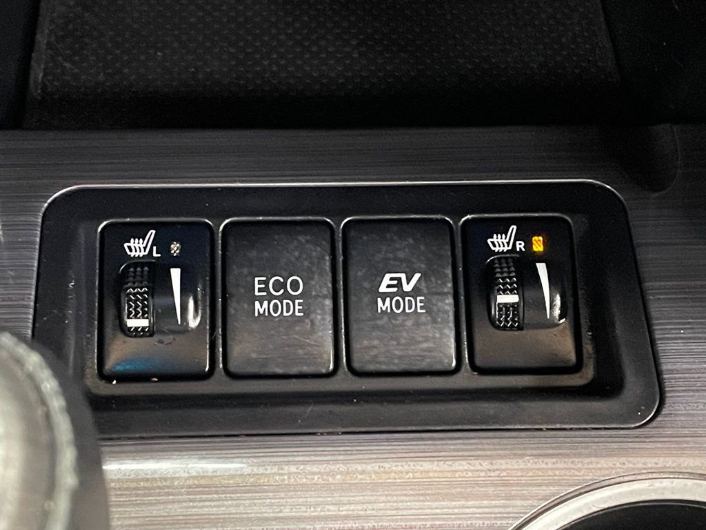 Used 2012 Toyota Camry XLE w/ Leather Pkg image 27