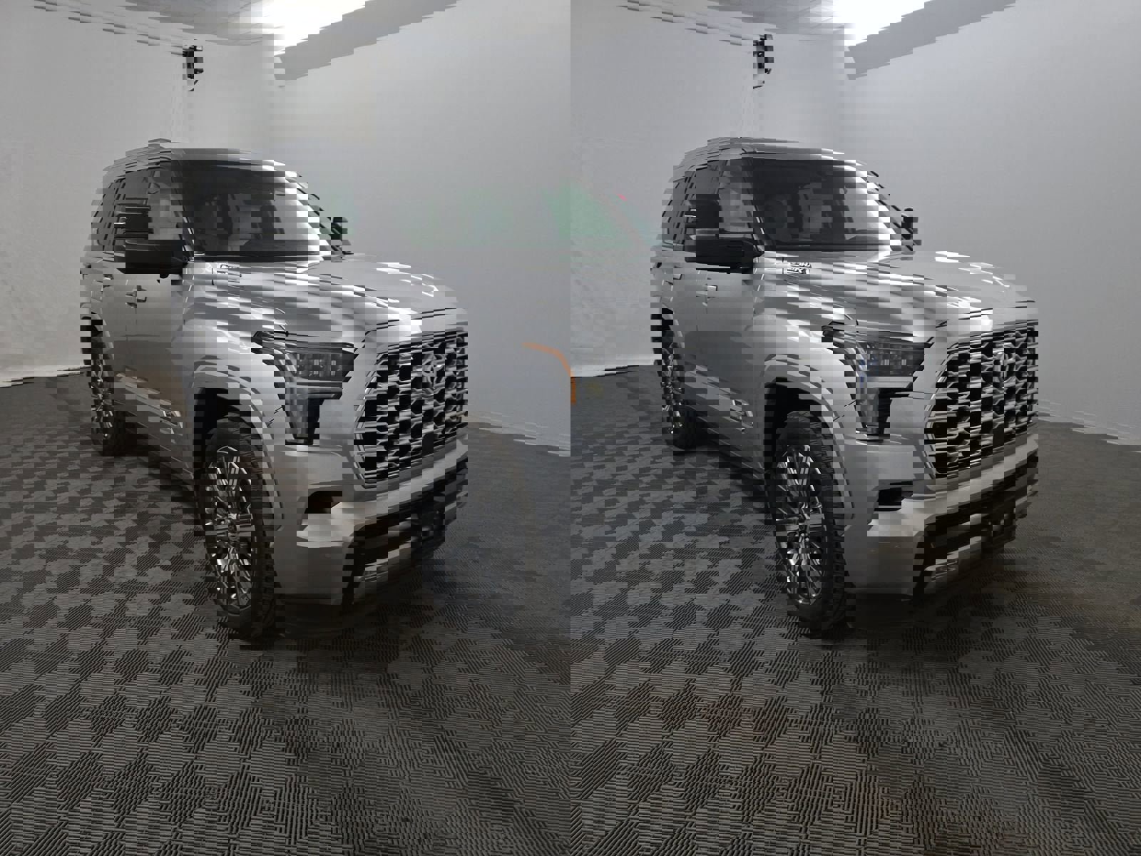 Used 2023 Toyota Sequoia Capstone image 3