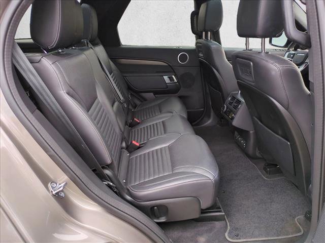 Used 2021 Land Rover Discovery S R-Dynamic AWD/4WD image 24