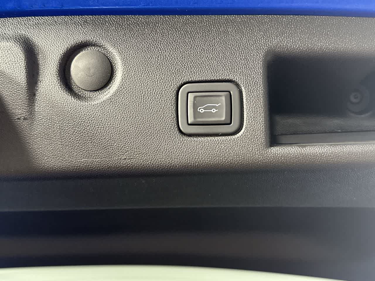Used 2024 Chevrolet Equinox LT w/ LPO, Floor Liner Package FWD image 26