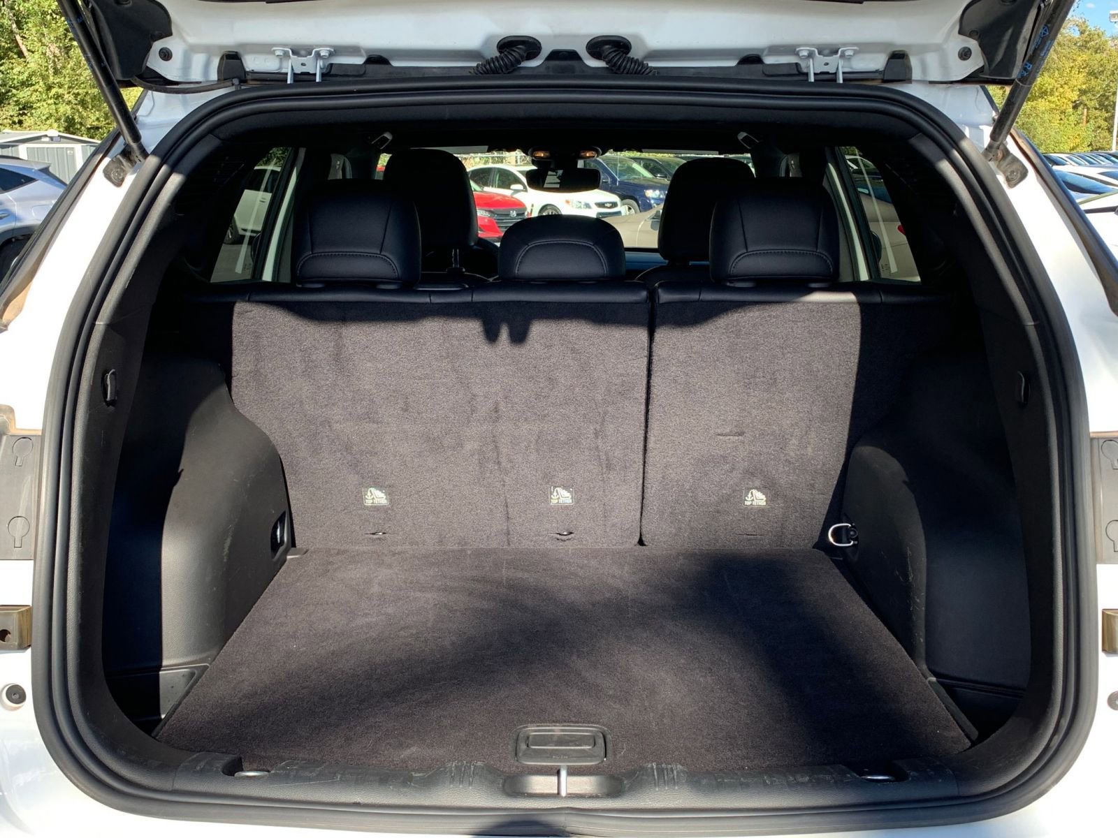 Used 2025 Jeep Compass Trailhawk image 30