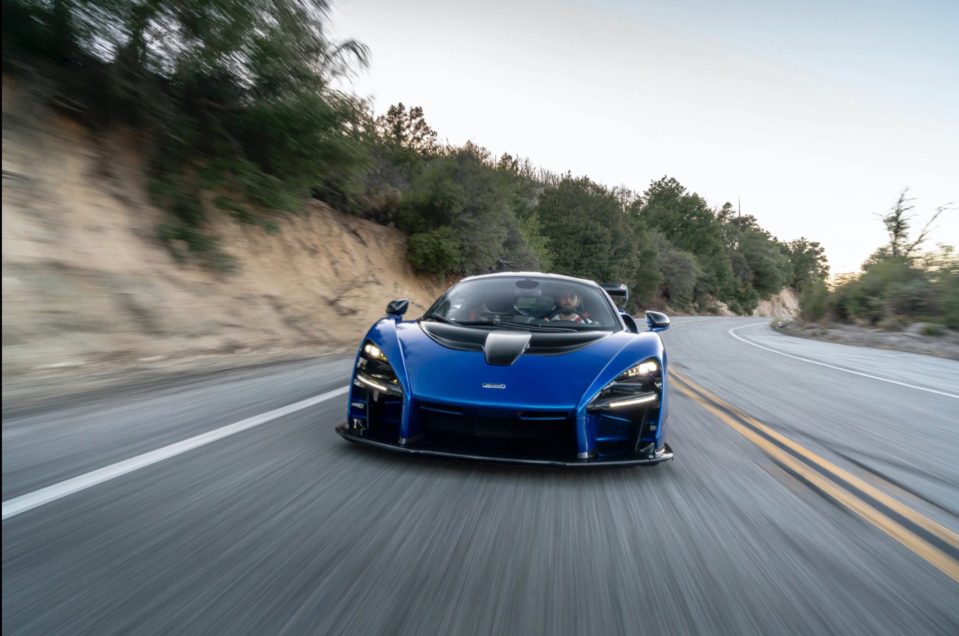 Used 2019 McLaren Senna Coupe ULTRA RARE Only 1685 Mil image 95