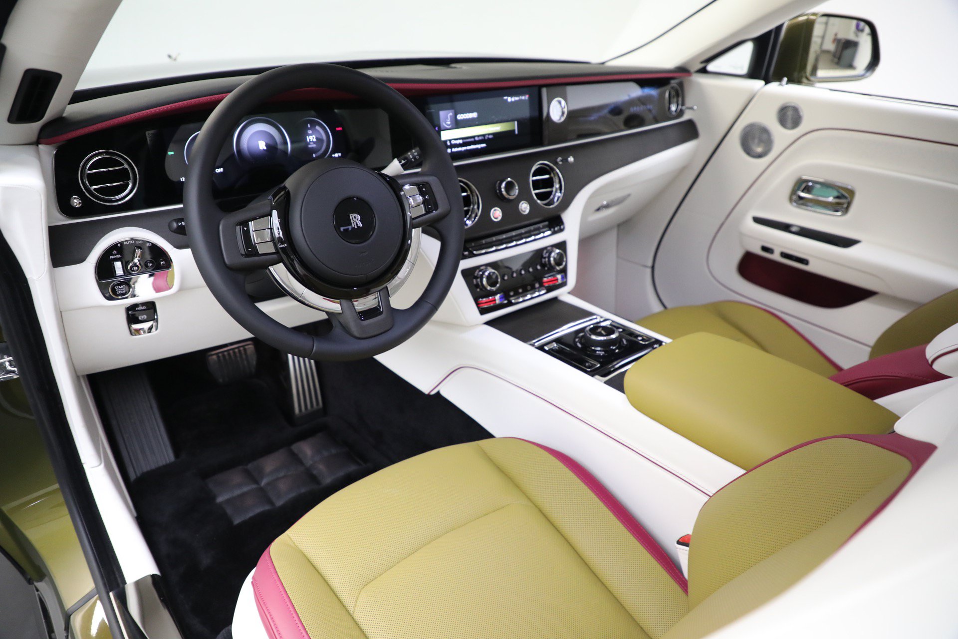 Certified 2025 Rolls-Royce Spectre w/ Spectre Launch Package AWD/4WD image 17