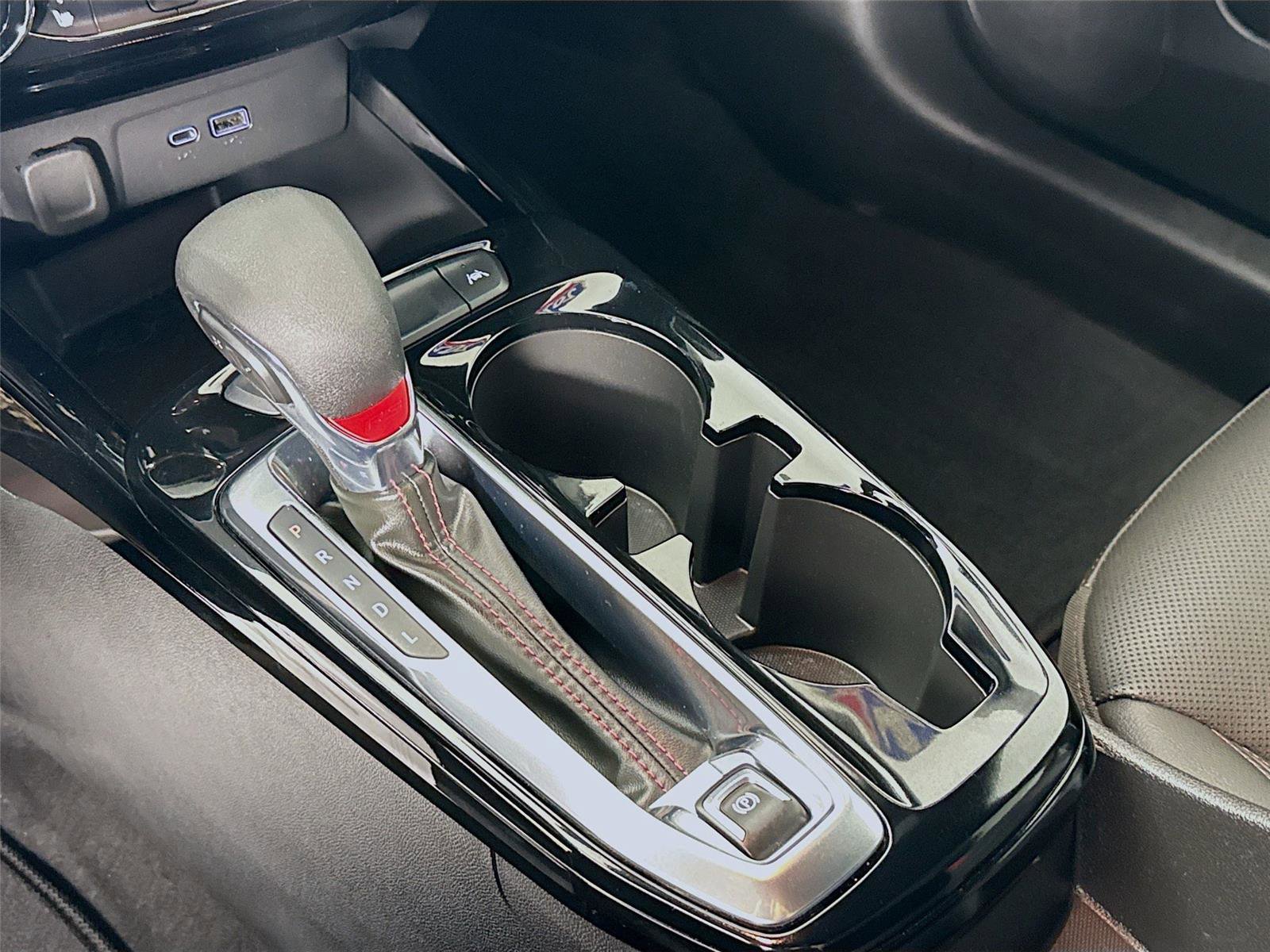 Used 2024 Chevrolet Trax RS w/ Driver Confidence Package image 16