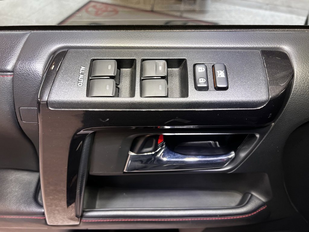 Used 2020 Toyota 4Runner TRD Off-Road Premium image 19