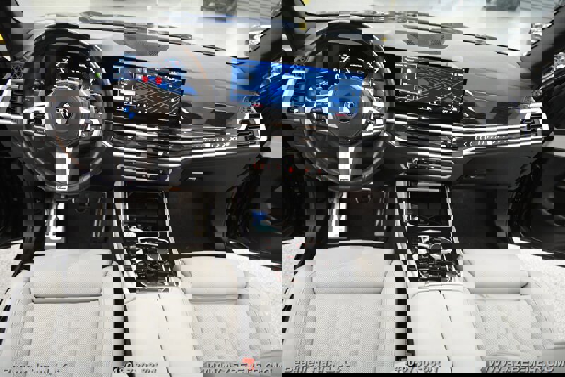 Used 2024 BMW X5 xDrive40i w/ M Sport Package image 16