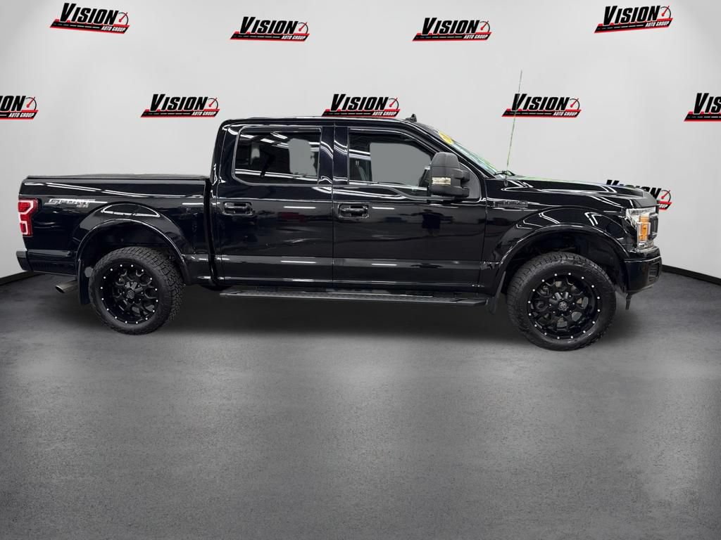 Used 2018 Ford F150 XLT w/ Equipment Group 302A Luxury AWD/4WD image 4