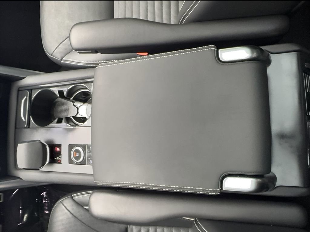 Used 2023 Land Rover Discovery HSE R-Dynamic image 39