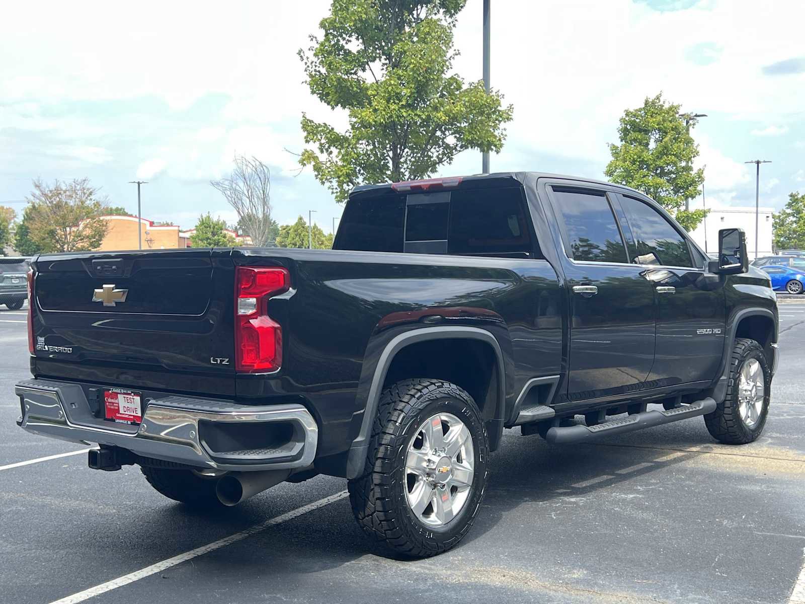 Used 2022 Chevrolet Silverado 2500 LTZ w/ LTZ Plus Package image 33