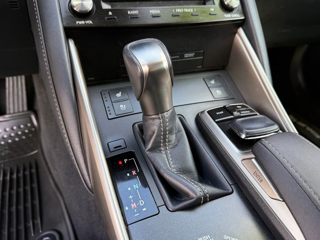 Used 2017 Lexus IS 200t RWD image 21