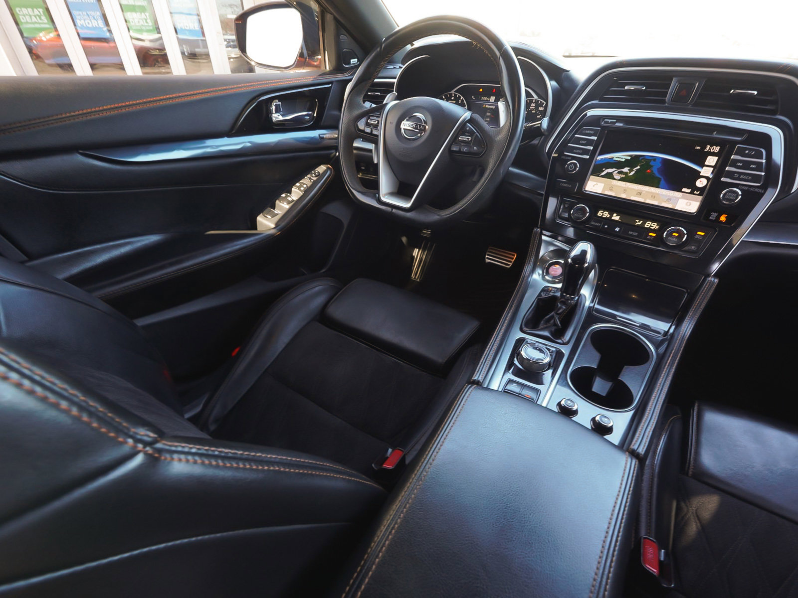 Used 2021 Nissan Maxima SR w/ Sport Mat Group image 44