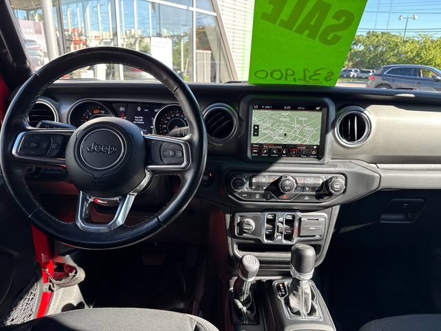 Used 2022 Jeep Wrangler Unlimited Sahara w/ Cold Weather Group AWD/4WD image 13